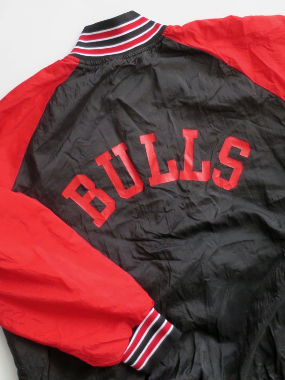 Vintage 90s 'Bulls' Bomber Windbreaker Fashion Jacket XL